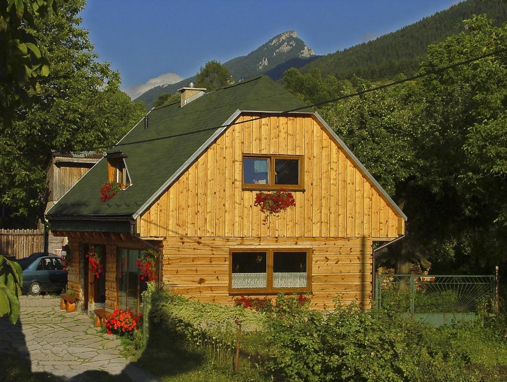 Penzion A Drevenica Pri Hati Terchová エクステリア 写真